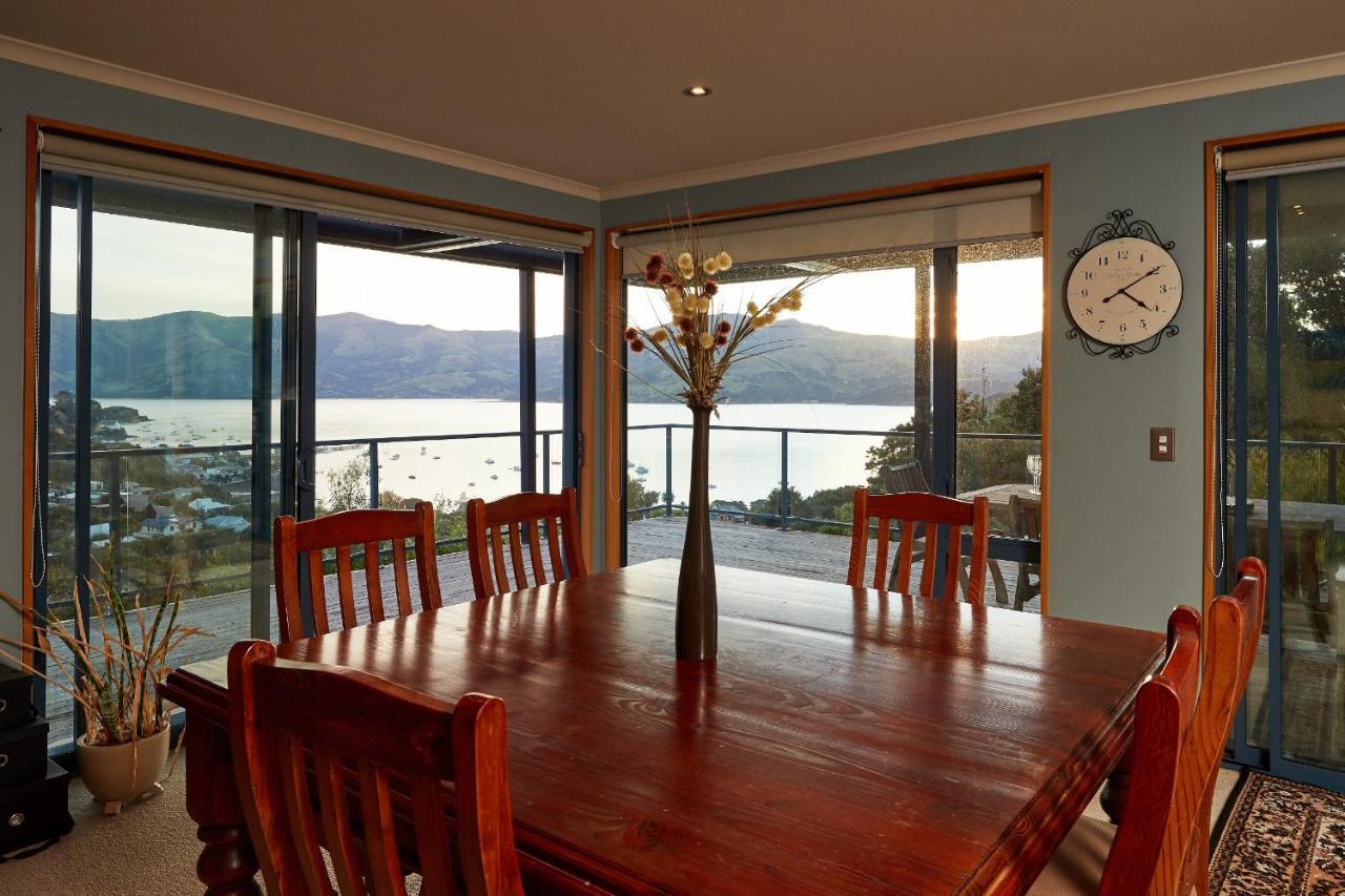 Akaroa Holiday Home Spacious And Quite With Stunning Harbour Views And Close To Town Exterior photo